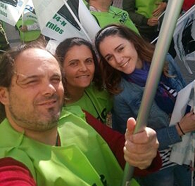 Manuela Inarejo, en el centro, con su familia en la Marea de Tricornios del pasado 14 de noviembre. Manuela Inarejo, en el centro, con su familia en la Marea de Tricornios del pasado 14 de noviembre.