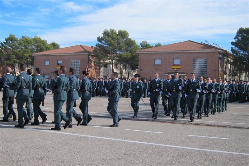 Ceremonia de jura de bandera en la Academia de la Guardia Civil en Baeza Ceremonia de jura de bandera en la Academia de la Guardia Civil en Baeza