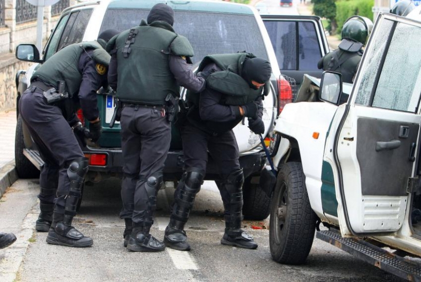 Guardias Civiles durante una actuación en la zona fronteriza Guardias Civiles durante una actuación en la zona fronteriza