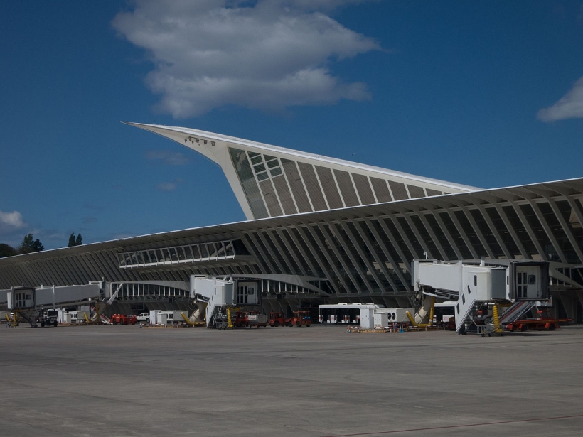 Aeropuerto de Bilbao Loiu. Aeropuerto de Bilbao Loiu.