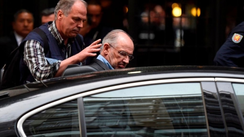 Rato, en el momento de su detención. Rato, en el momento de su detención.