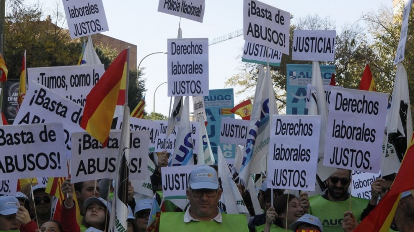 El 14 de noviembre de 2015 se produjo la manifestación más multitudinaria de guardias civiles hasta la fecha El 14 de noviembre de 2015 se produjo la manifestación más multitudinaria de guardias civiles hasta la fecha