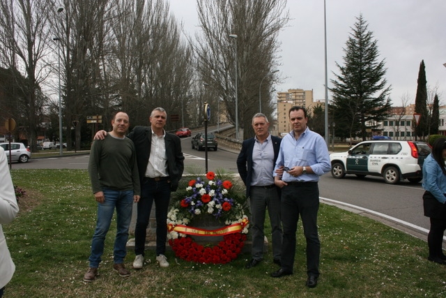 De izquierda a derecha, Alberto Pastrana (Sec. de Organización de AUGC Palencia, Eduardo Rodriguez (Sec. General), Angel Gutierrez (AVT) y Juan Villoria (Sec. Jurídico). De izquierda a derecha, Alberto Pastrana (Sec. de Organización de AUGC Palencia, Eduardo Rodriguez (Sec. General), Angel Gutierrez (AVT) y Juan Villoria (Sec. Jurídico).