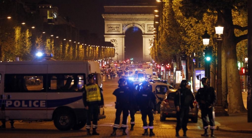 Los Campos Elíseos de París, cortados tras el atentado del pasado 20 de marzo.