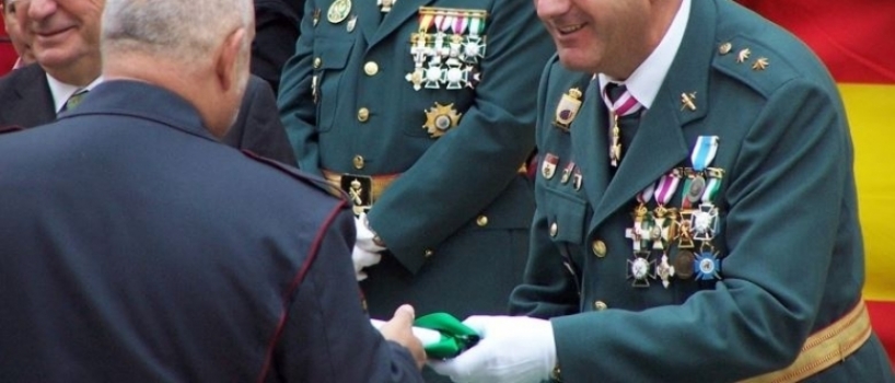 Las medallas, siempre prendidas en los mismos pechos. Las medallas, siempre prendidas en los mismos pechos.