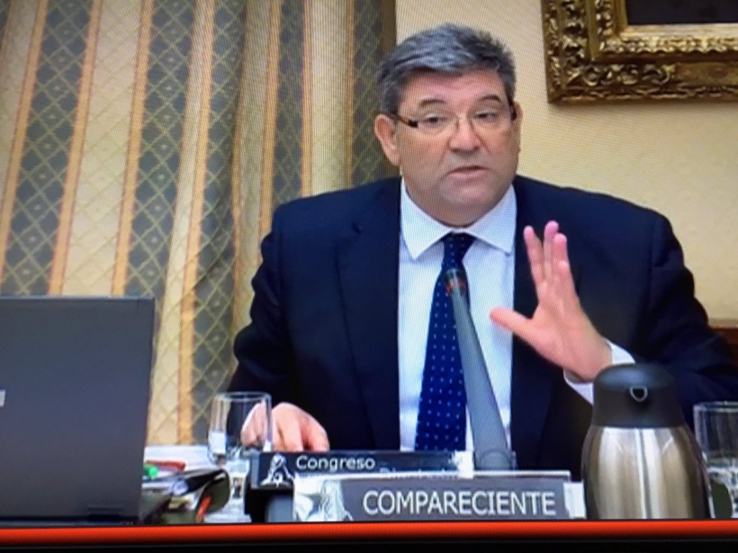 El Director General, en un momento de su comparecencia. El Director General, en un momento de su comparecencia.