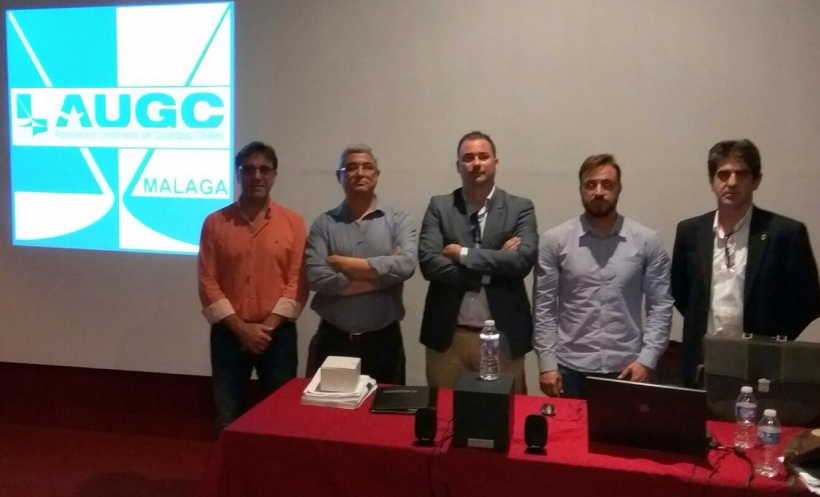 Los representantes de AUGC organizadores del curso. Los representantes de AUGC organizadores del curso.