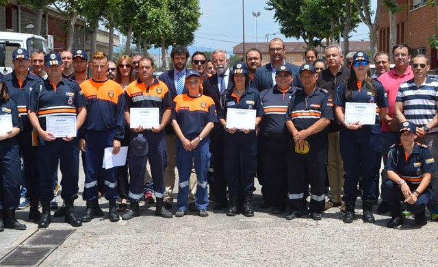 Foto de grupo con los participantes en el curso organizado por AUGC Toledo Foto de grupo con los participantes en el curso organizado por AUGC Toledo