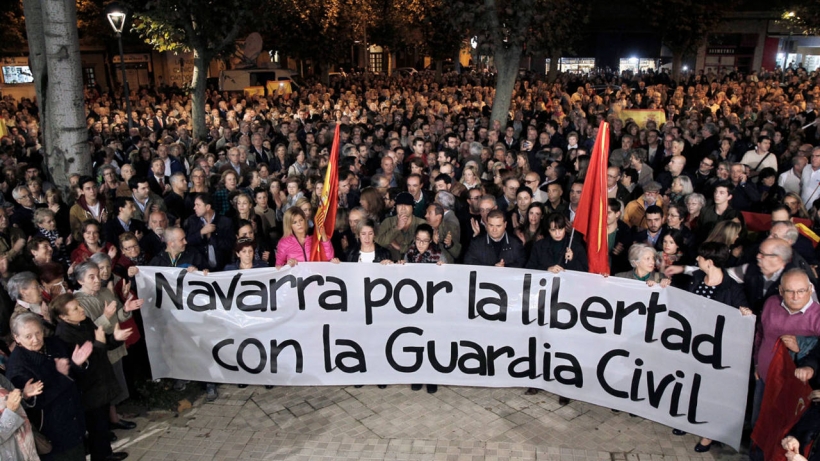 Concentración celebrada en Pamplona en apoyo a la Guardia Civil tras las agresiones de Alsasua. Concentración celebrada en Pamplona en apoyo a la Guardia Civil tras las agresiones de Alsasua.