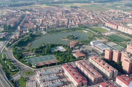 Vista aérea de la localidad de Laguna de Duero. Vista aérea de la localidad de Laguna de Duero.