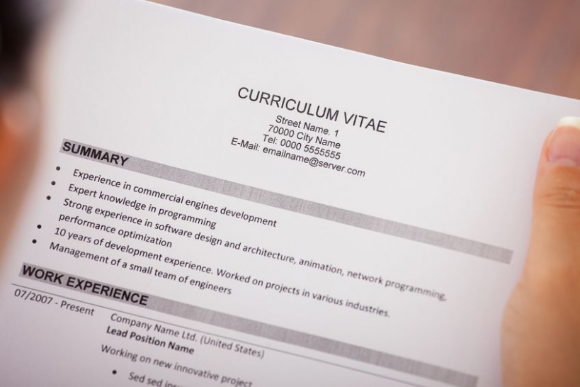 En un proceso de selección laboral no cabe plantear cuestiones como el estado civil u otras características personales. En un proceso de selección laboral no cabe plantear cuestiones como el estado civil u otras características personales.