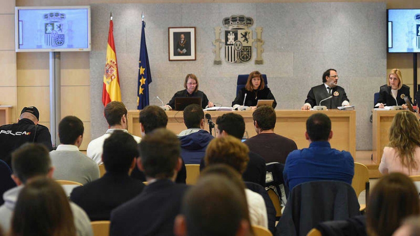 Vista de la sala donde se celebra el juicio. Foto: EFE / Fernando Villar. Vista de la sala donde se celebra el juicio. Foto: EFE / Fernando Villar.