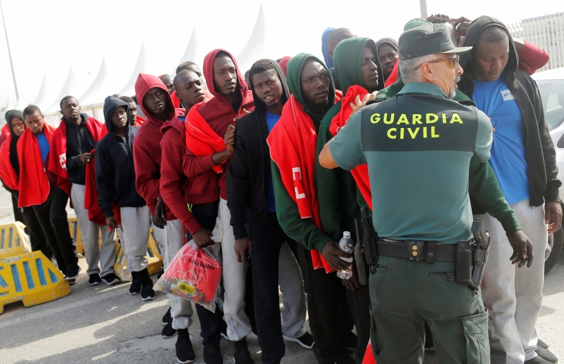 La creación de un Mando Único Operativo no es la primera vez que se lleva a efecto como intento de frenar la inmigración irregular. La creación de un Mando Único Operativo no es la primera vez que se lleva a efecto como intento de frenar la inmigración irregular.
