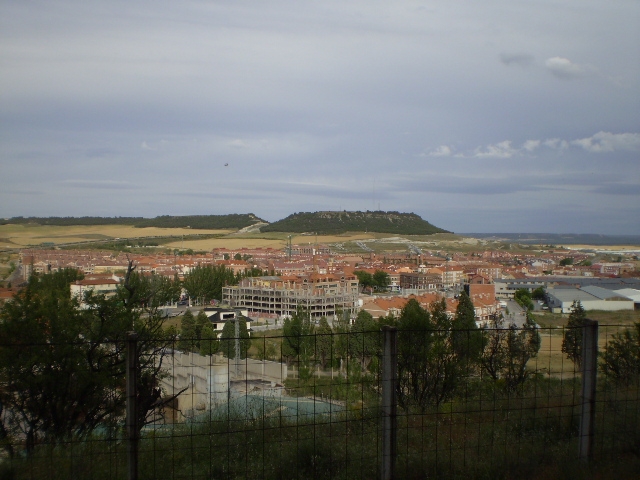 Vista panorámica de La Cistérniga. Vista panorámica de La Cistérniga.