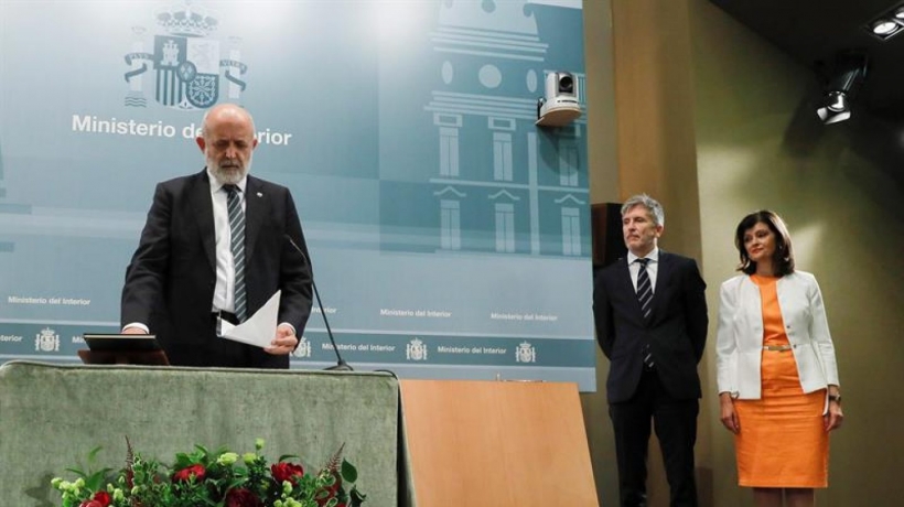 Momento del nombramiento del cargo de Félix Azón como director de la Guardia Civil. Momento del nombramiento del cargo de Félix Azón como director de la Guardia Civil.