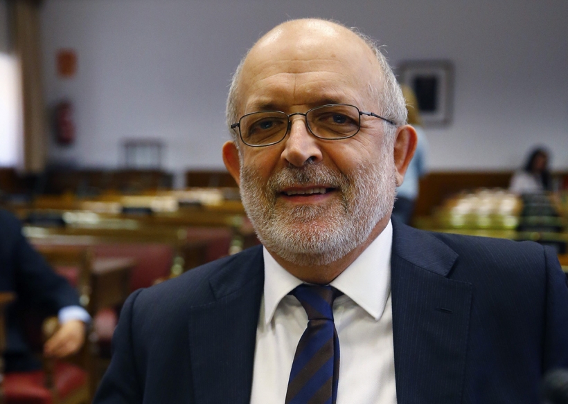 El director de la Guardia Civil, Félix Azón, sigue sirviendo a los intereses de los altos mandos, sin atender las reivindicaciones de los trabajadores. El director de la Guardia Civil, Félix Azón, sigue sirviendo a los intereses de los altos mandos, sin atender las reivindicaciones de los trabajadores.
