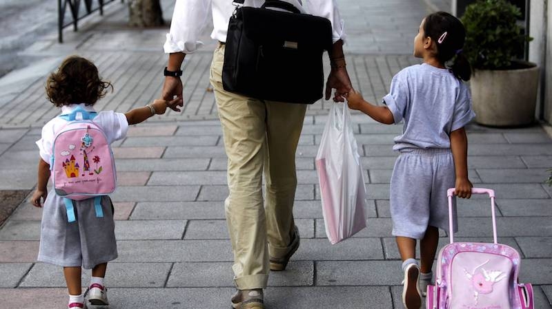 Muchos guardias civiles retirados son personas jóvenes con hijos pequeños. Muchos guardias civiles retirados son personas jóvenes con hijos pequeños.
