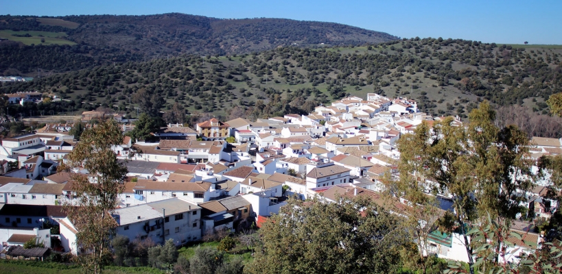 Vista panorámica de la localidad de El Bosque, en la Sierra de Cádiz. Vista panorámica de la localidad de El Bosque, en la Sierra de Cádiz.