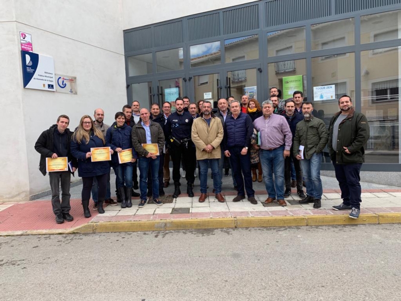 Foto de grupo de los participantes en la Jornada. Foto de grupo de los participantes en la Jornada.