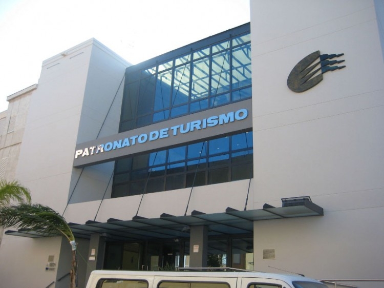 Palacio de Exposiciones y Congresos de Melilla, donde tendrá lugar la asamblea de AUGC. Palacio de Exposiciones y Congresos de Melilla, donde tendrá lugar la asamblea de AUGC.