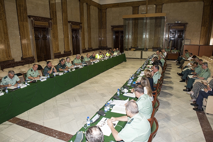 Imagen de archivo de un pleno del Consejo de la Guardia Civil. Imagen de archivo de un pleno del Consejo de la Guardia Civil.