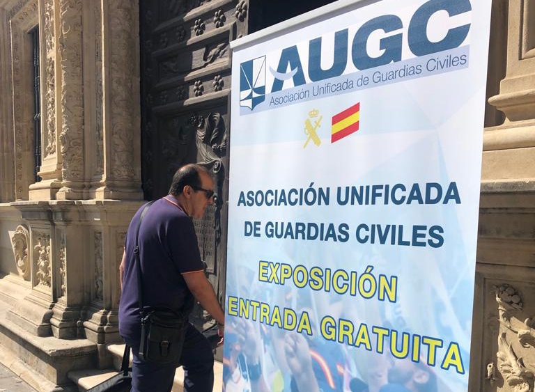 Entrada a la exposición de AUGC en Sevilla. Entrada a la exposición de AUGC en Sevilla.