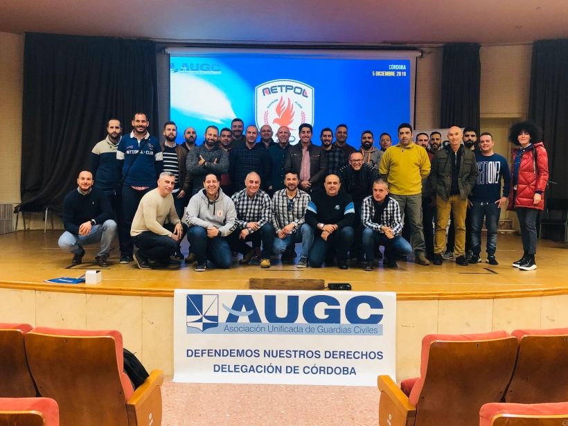 Asistentes al curso organizado por AUGC en Córdoba Asistentes al curso organizado por AUGC en Córdoba
