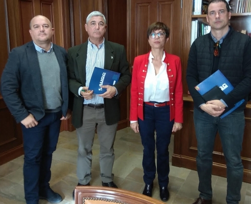 María Gámez, nueva directora general de la Guardia Civil, durante una reciente reunión mantenida con representantes de AUGC Málaga. María Gámez, nueva directora general de la Guardia Civil, durante una reciente reunión mantenida con representantes de AUGC Málaga.