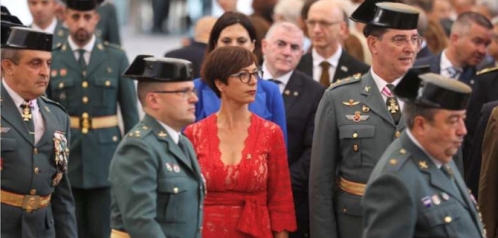 María Gámez, sustituye al cesado Félix Azón, dando pie a nueva etapa en la Dirección General de la Guardia Civil. María Gámez, sustituye al cesado Félix Azón, dando pie a nueva etapa en la Dirección General de la Guardia Civil.